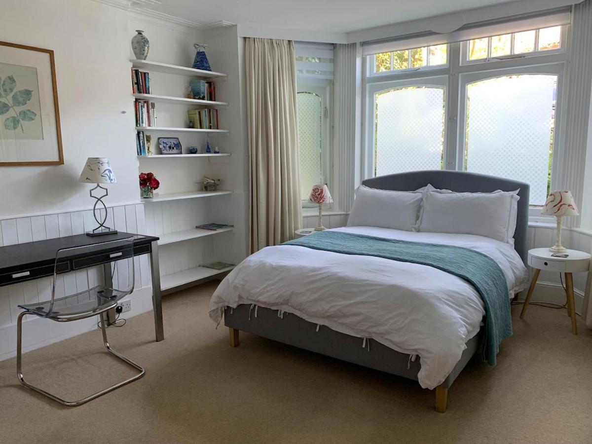 Spacious Comfortable Flat With Free Parking In East Finchley, Muswell Hill & Close To Alexandra Palace London Exterior foto