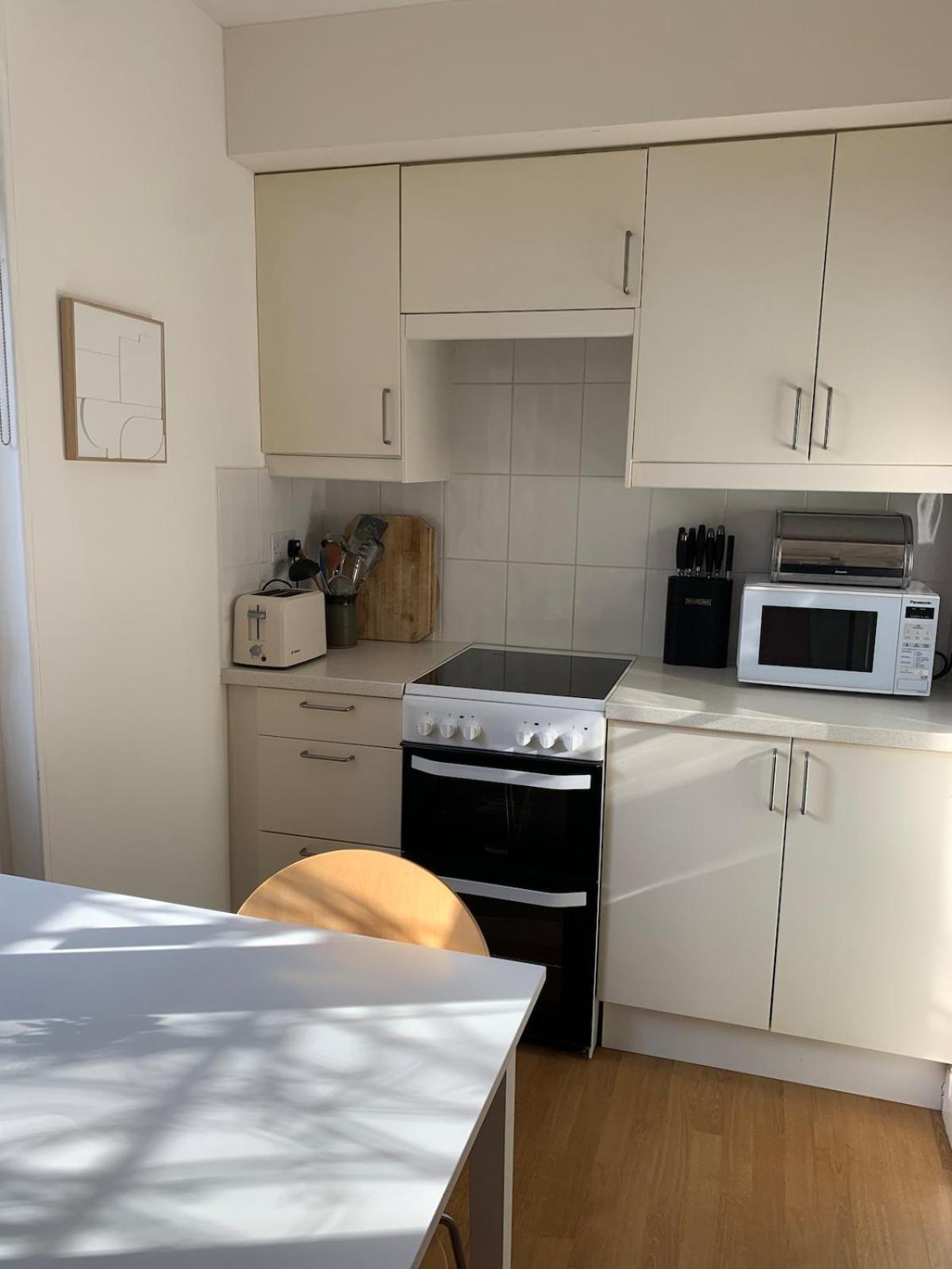 Spacious Comfortable Flat With Free Parking In East Finchley, Muswell Hill & Close To Alexandra Palace London Exterior foto